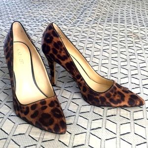 Nine West faux fur pumps